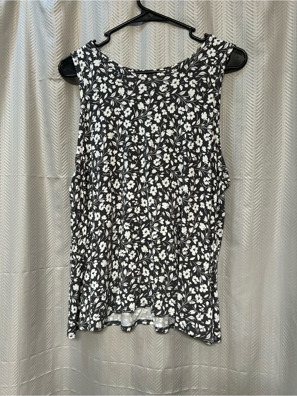Sleeveless Black & White Floral Swing Tank Top